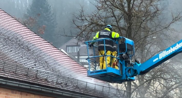 Professionelle Dachreinigung in Regensburg